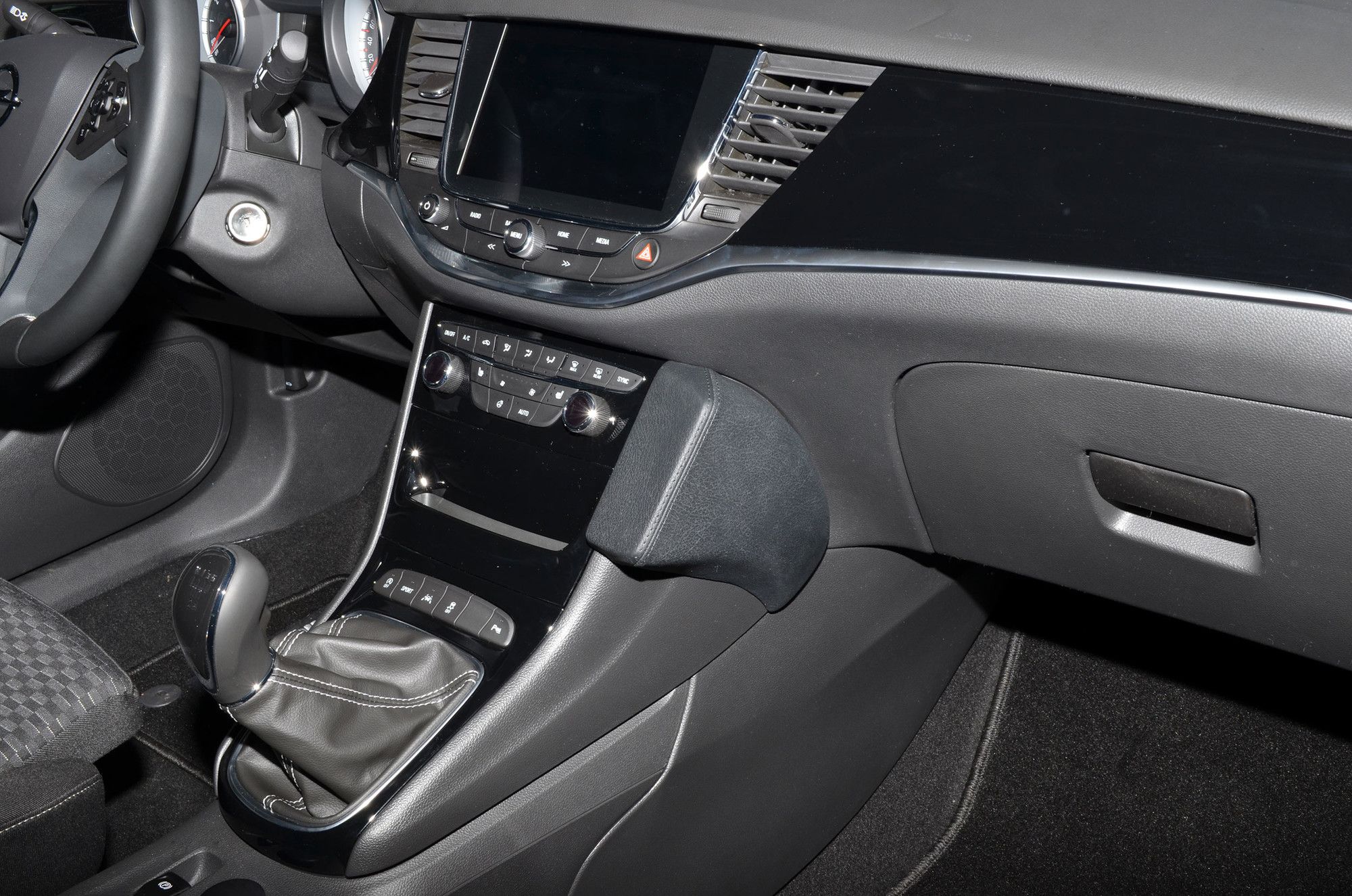 Kuda console Opel Astra K 2016- Zwart
