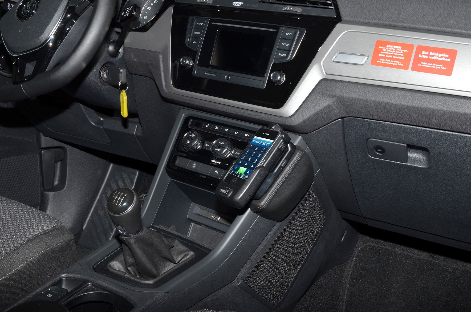 Kuda console VW Touran 2015- Zwart montage onder
