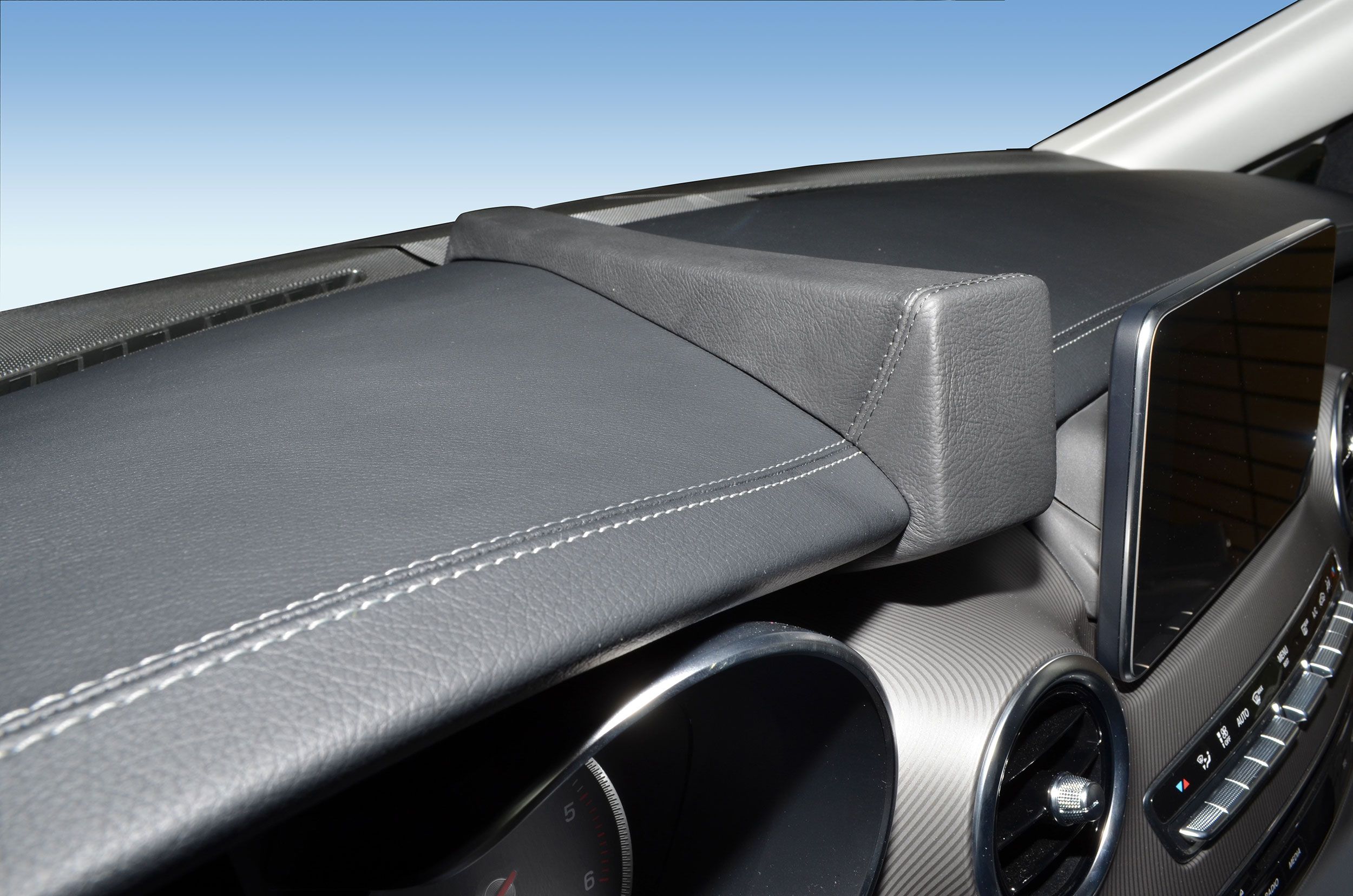 Kuda console Mercedes Benz V-Klasse 2014- NAVI