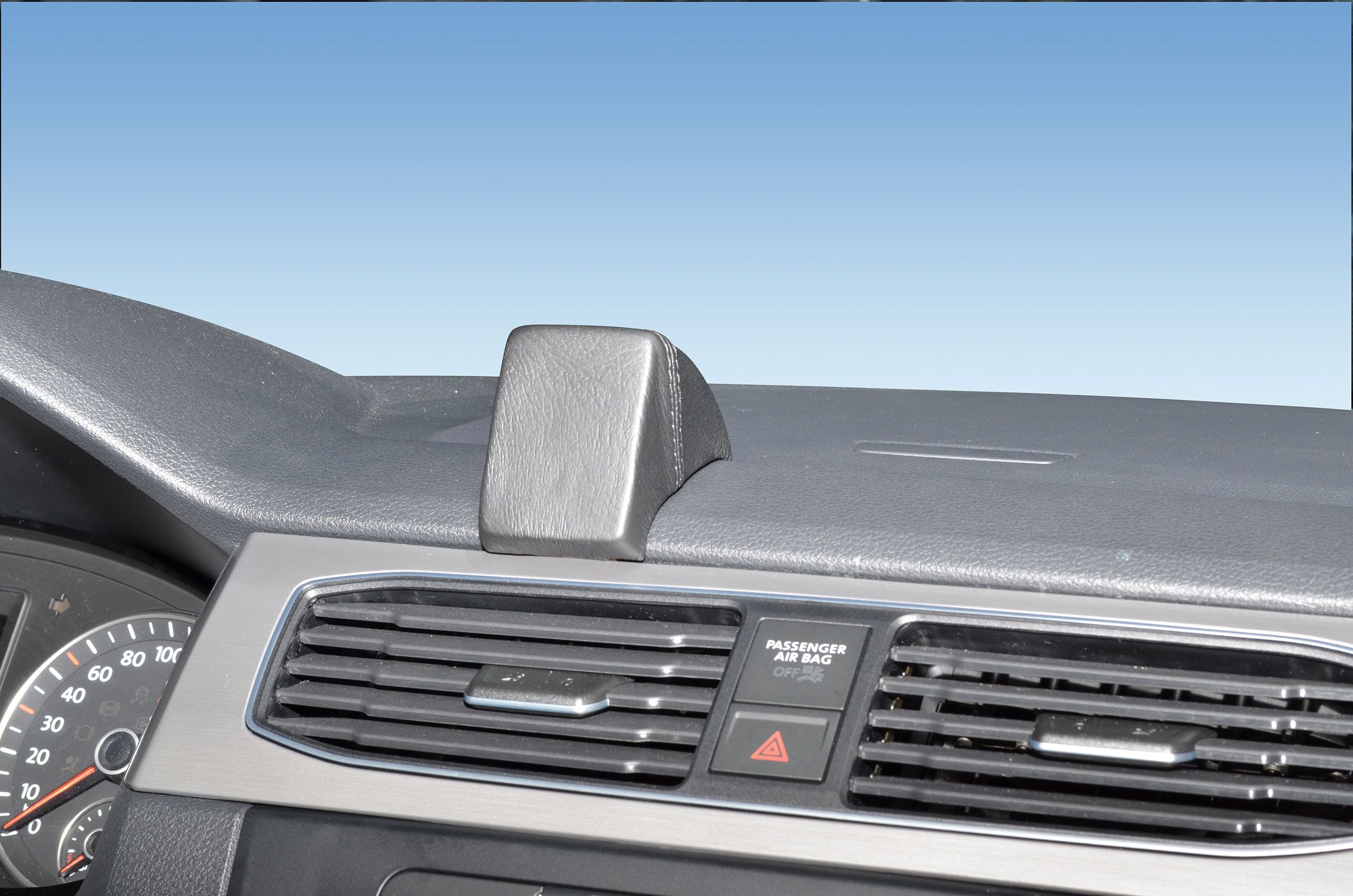 Kuda console VW Caddy (met deksel) 2015-2019 NAVI