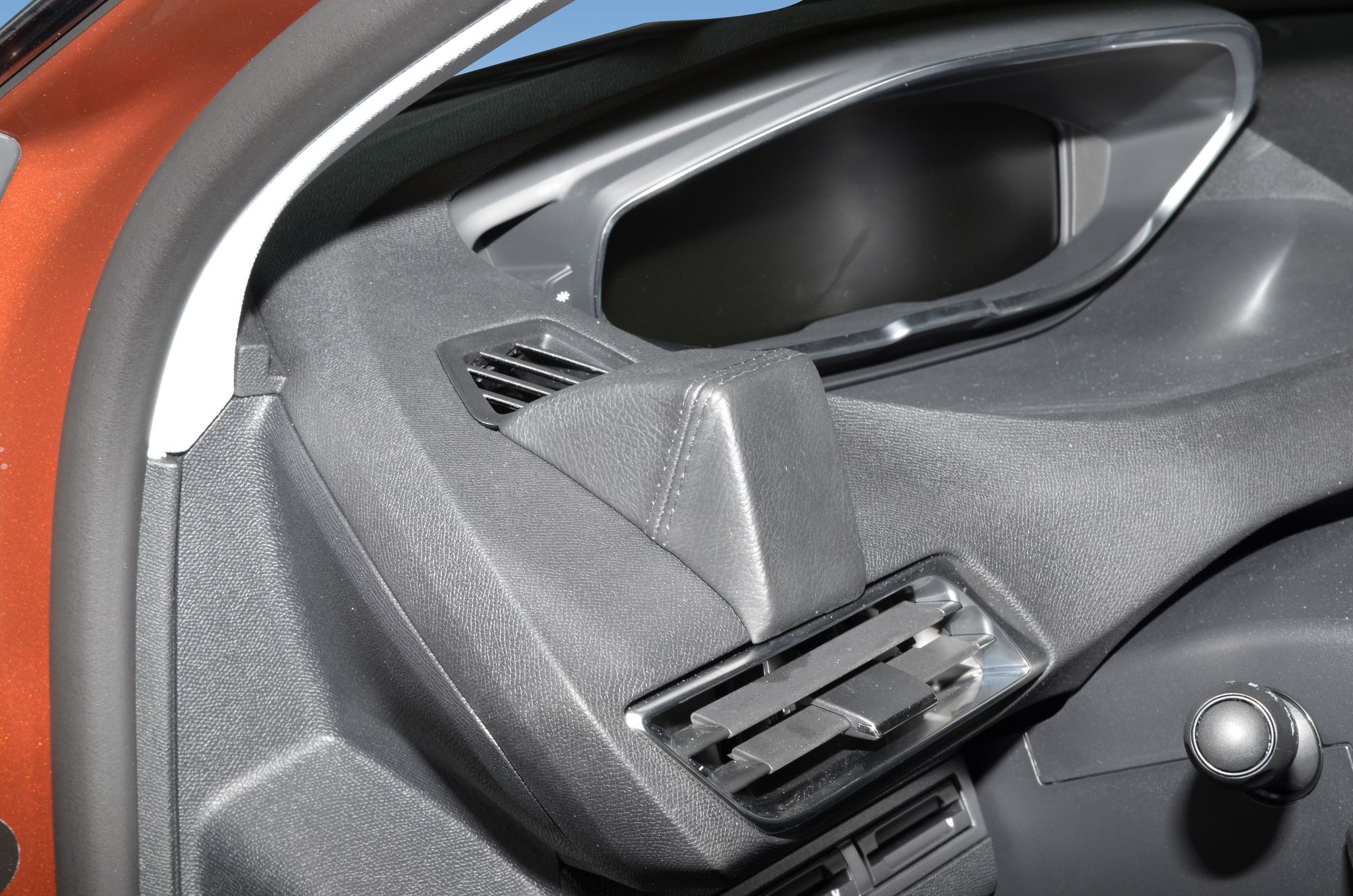 Kuda console Peugeot 3008 2016-/5008 2018- NAVI