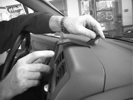 Proclip Nissan Frontier 98-01 Center mount