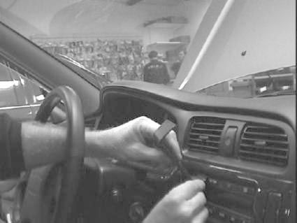 Proclip Subaru Legacy/Outback 99-03 Center mount