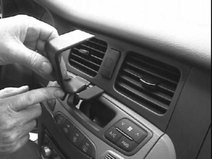 Proclip Hyundai Trajet 00-09 Center mount