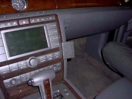 ProClip VW Phaeton 03-10 Angled mount