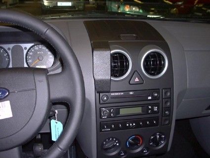 Proclip Ford Fusion 03-05 Center mount