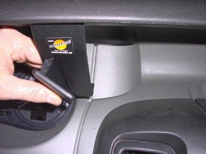 Proclip Renault Trafic/Opel Vivaro 02-10 Angled mount