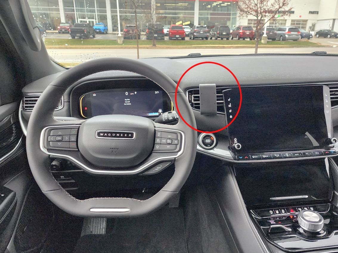 Proclip Jeep Wagoneer 22- USA Center mount