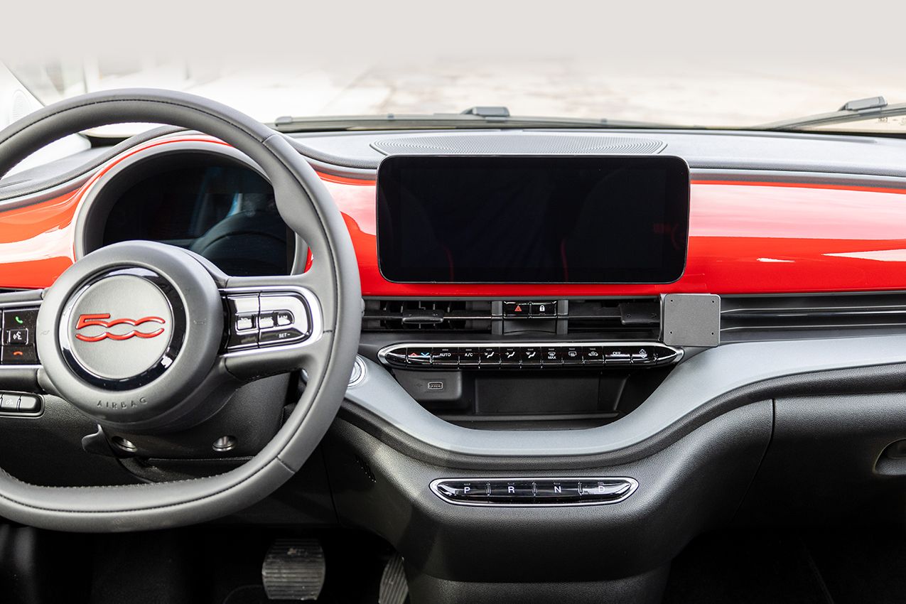 Proclip Fiat 500 E 24- Center mount