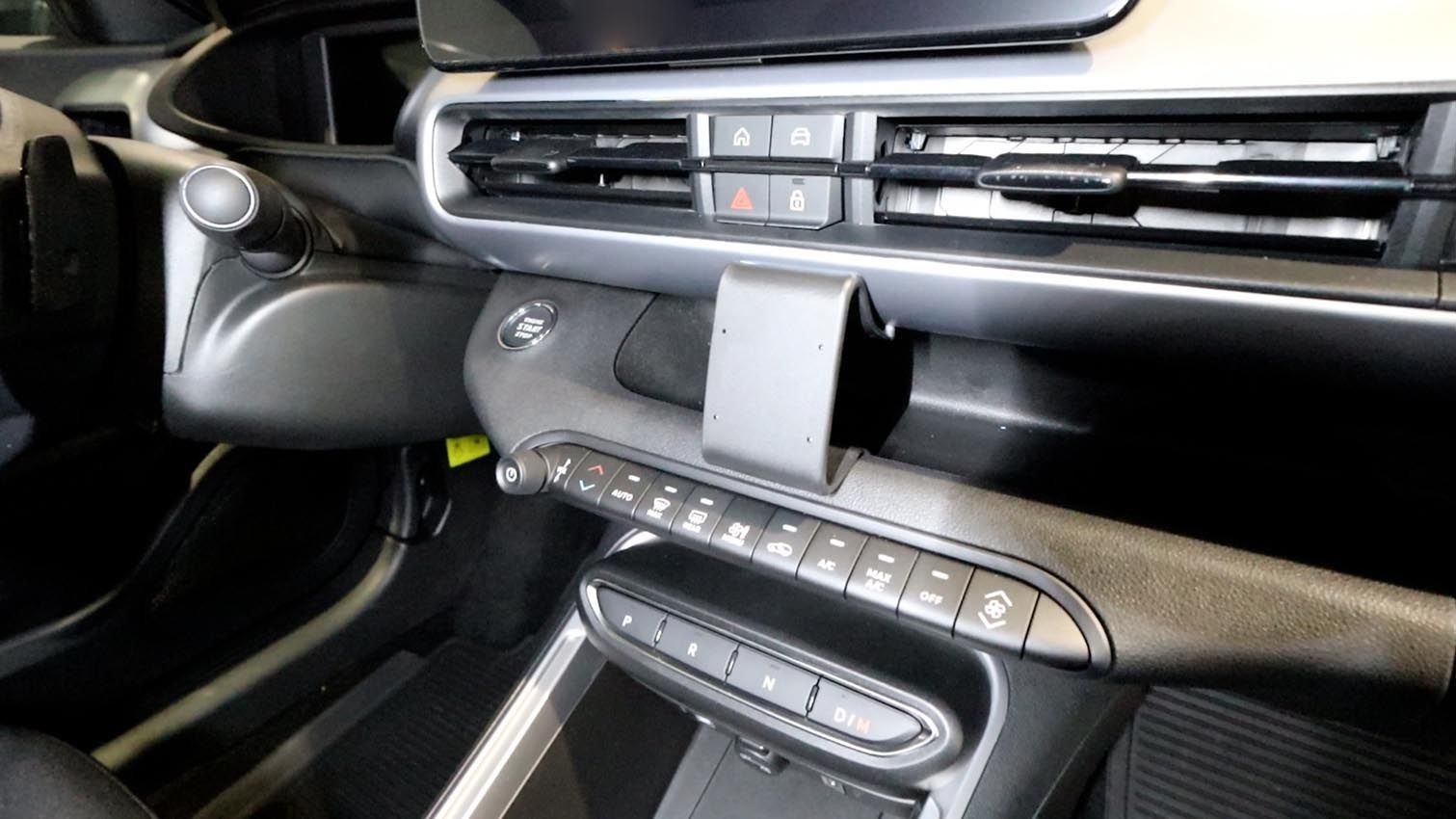 Proclip Alfa Romeo Junior 24- Center Mount