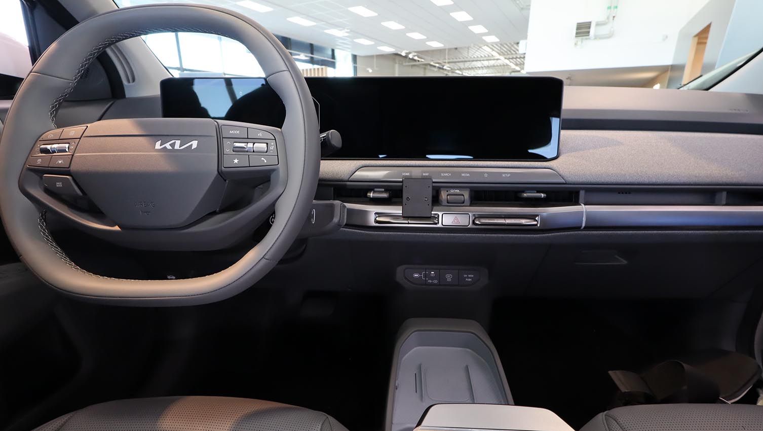 Proclip Kia EV3 25- Center mount