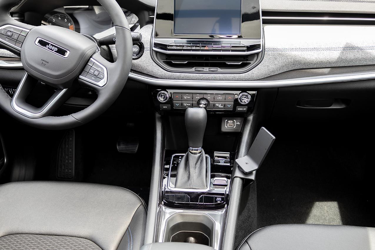 Proclip Jeep Compass 22-24 Console mount