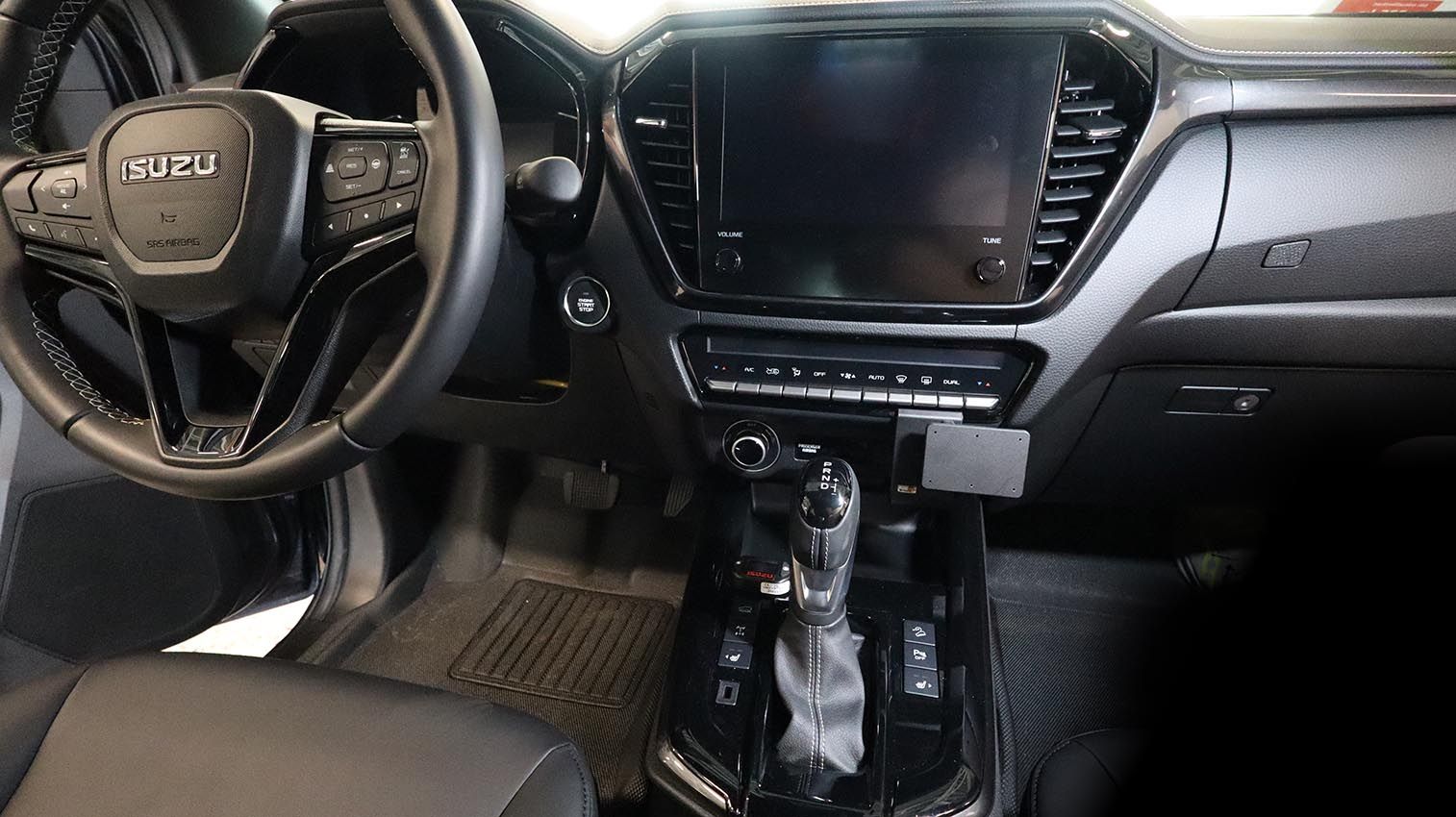 Proclip Isuzu D-Max 20- Angled mount